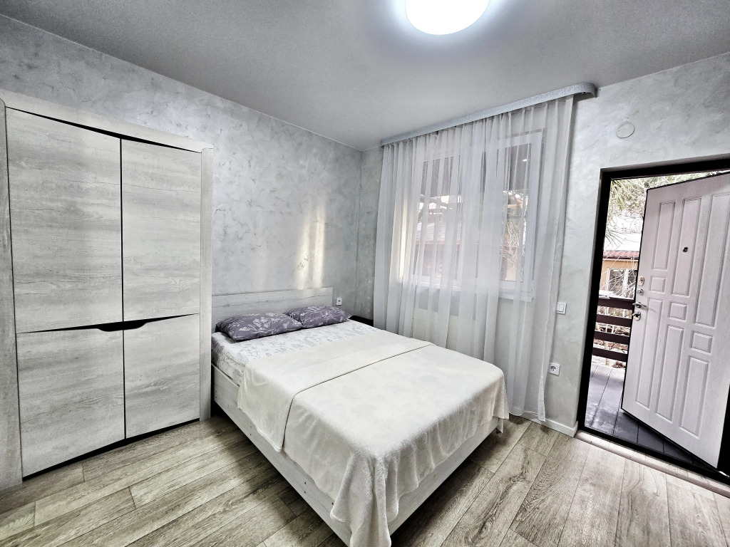 Апартаменты c 1 комнатой с балконом в Адриус