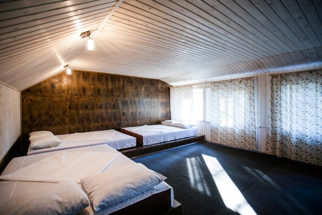 Коттедж Дуплекс с красивым видом из окна в Брусника