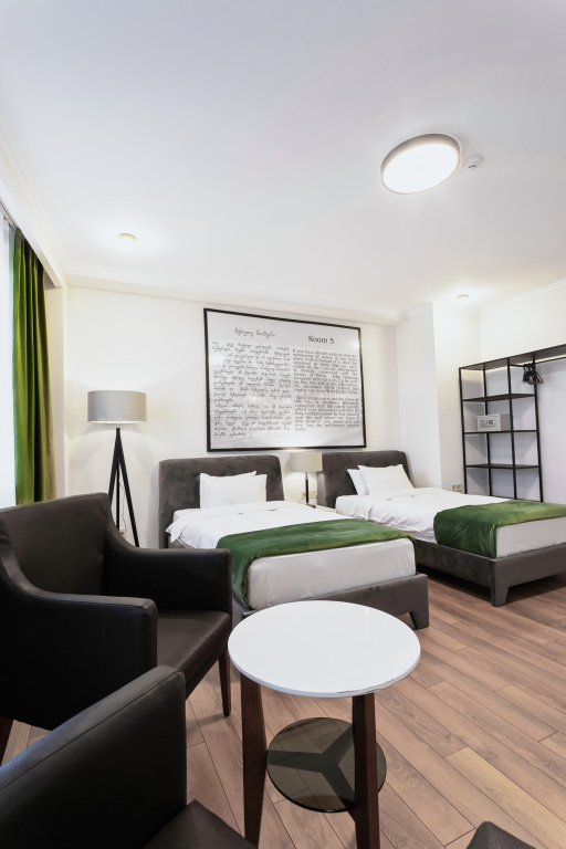 Citadel Narikala Hotel Room Type - Superior Triple room