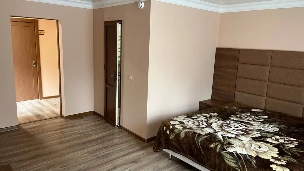 Двухместный номер Standard с балконом двуспальная кровать в Адамас
