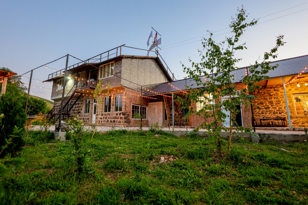 Guest house Native Hatis Mount Eco Resort