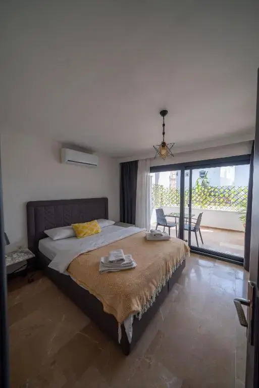 1 Bedroom Apartment with balcony