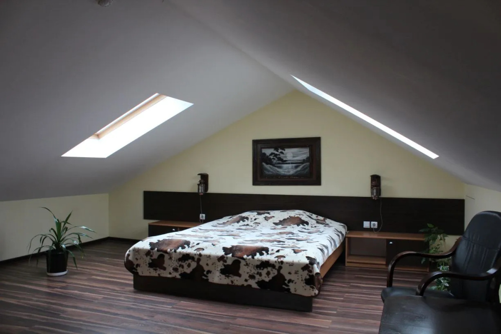 Duplex Double room (full double bed)