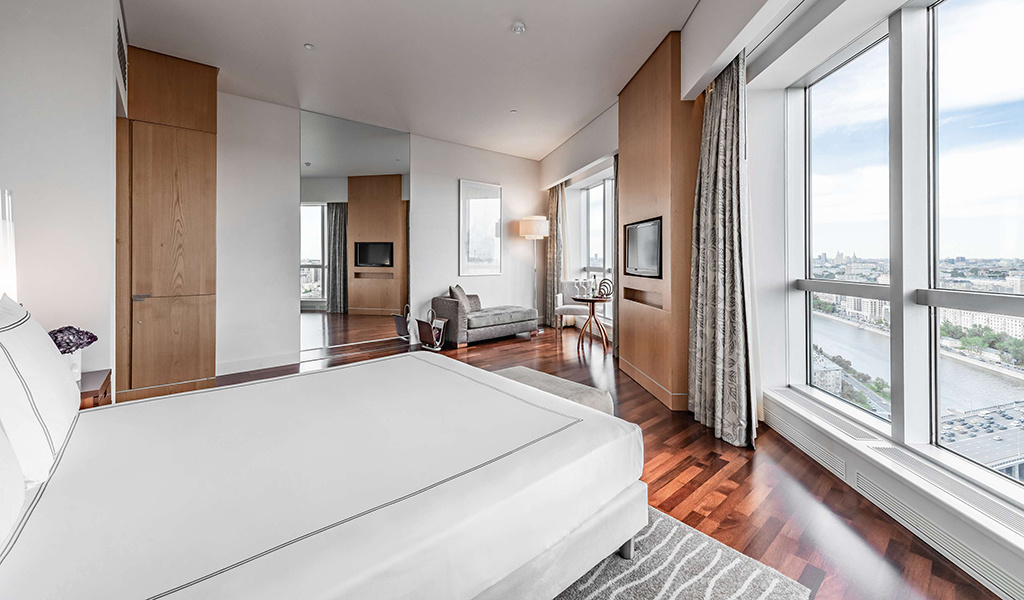 Swissôtel Krasnye Holmi Room Type - Panorama Club Lounge Access Double room with river view full double bed
