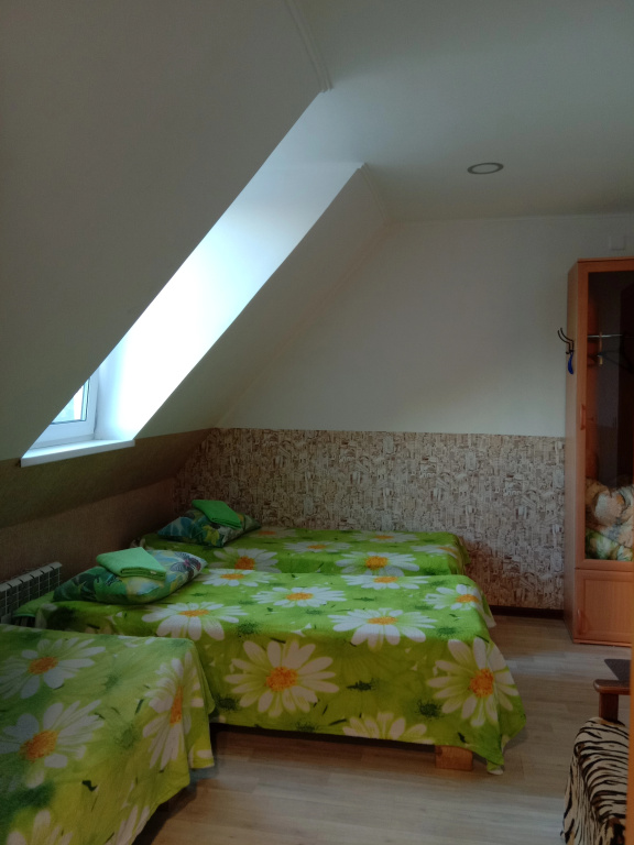 Economy Triple room