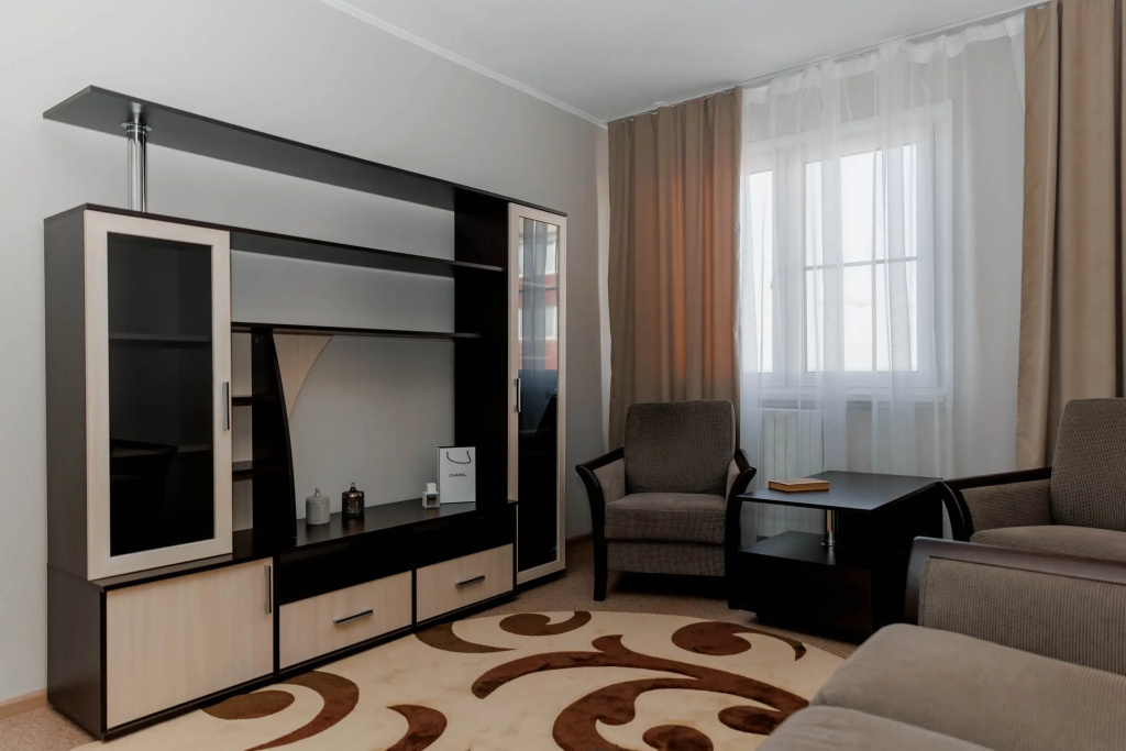 4 Bedrooms Quadruple Family Apartment