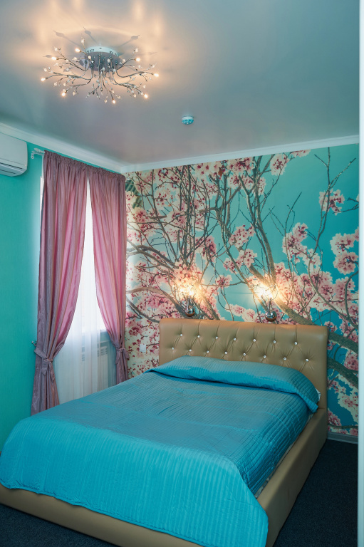 Business Double room (full double bed)