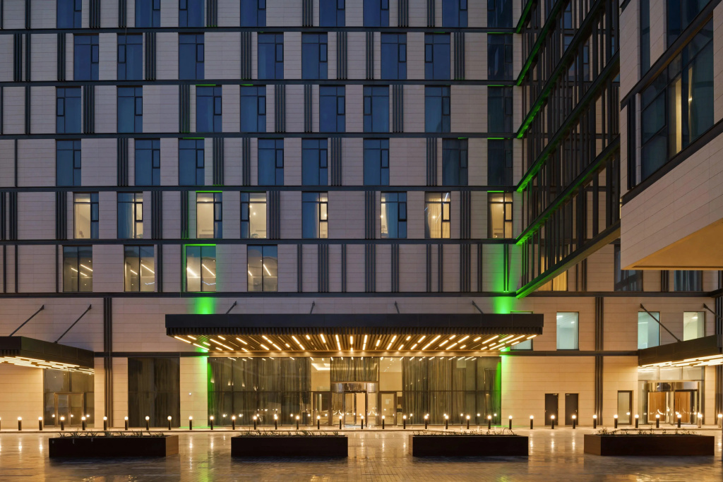 Holiday Inn Dubai Al-Maktoum Airport an IHG Hotel — фото
