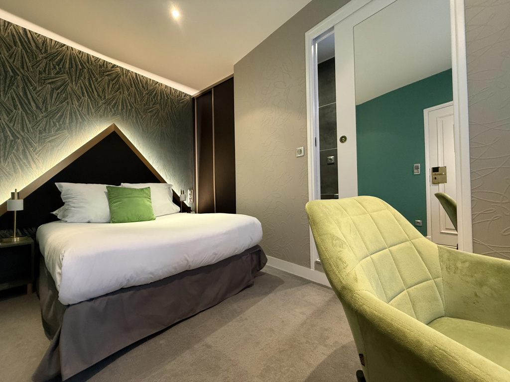 Hotel LOGIS Hôtel Borel - Chambres