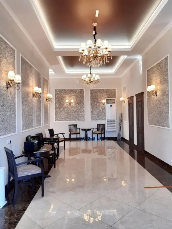 Lobby & Reception