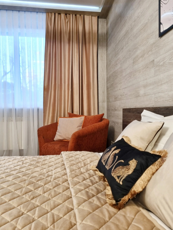 Comfort Double room with city view (full double bed)