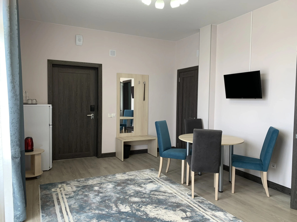 черноморский дом 4