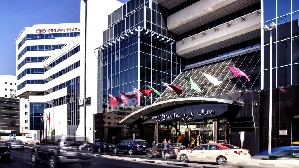 Crowne Plaza Dubai - Deira, an IHG Hotel — фото
