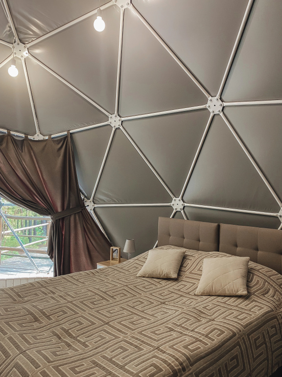 Classic Quadruple room with view