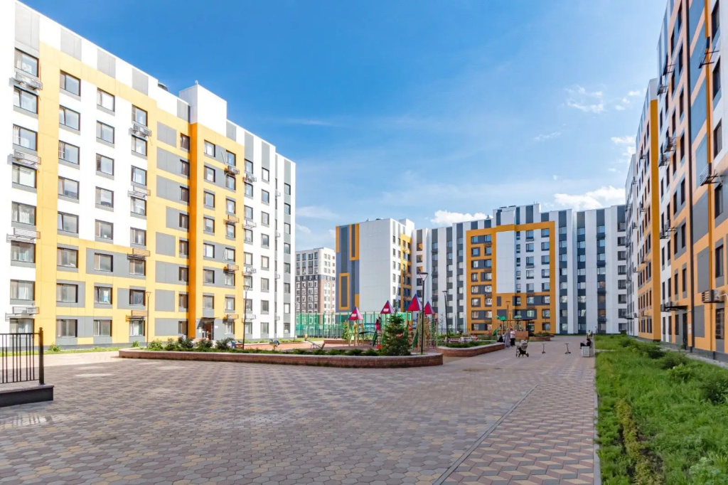 Svetlye I Uyutnye Ryadom S Dostoprimechatelnostyami Apartments