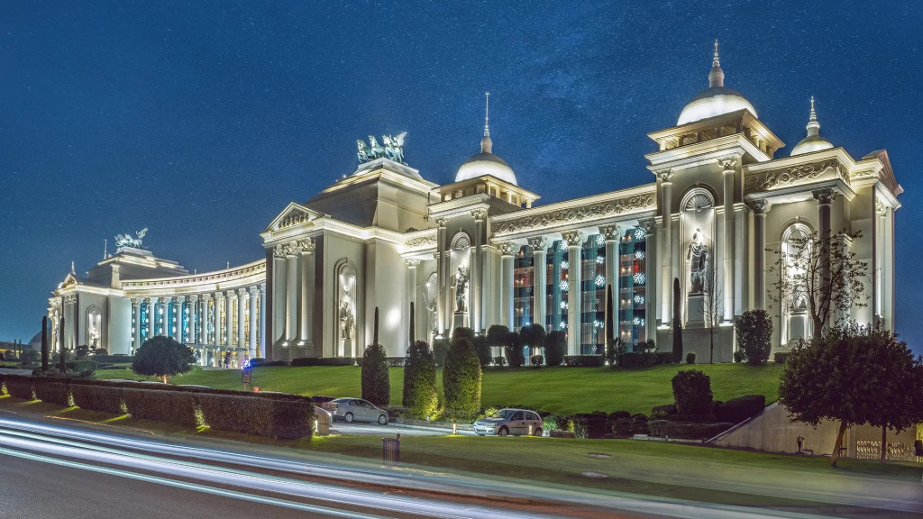 The Land Of Legends Kingdom — фото 2