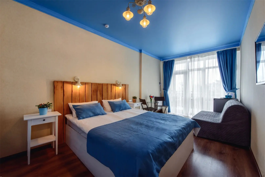 Superior Double room with balcony and with sea view (full double bed)