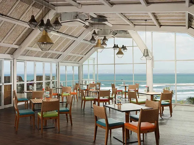 Курортный отель Aston Canggu Beach Resort — фото
