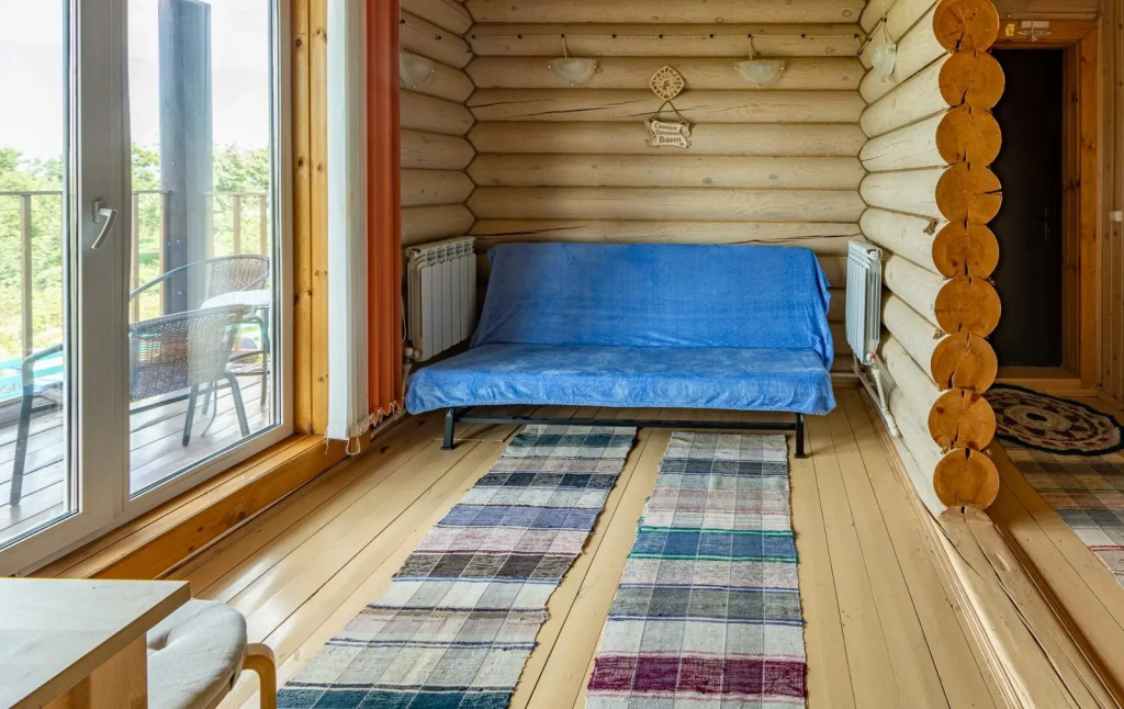 Шестиместные апартаменты в Ласточкин дом