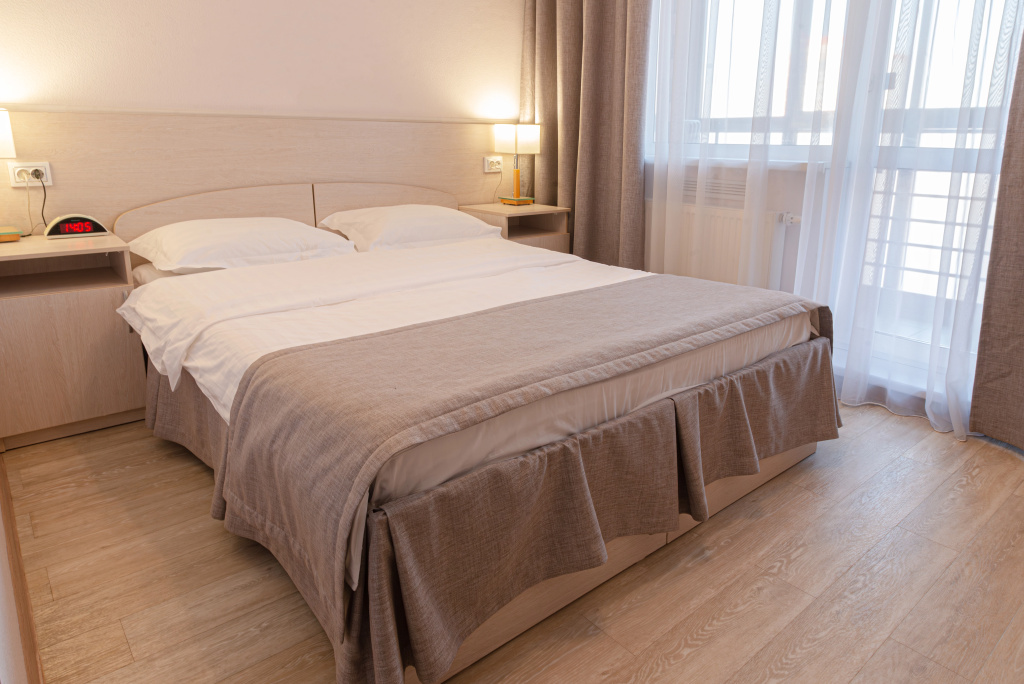 Double Suite (full double bed)
