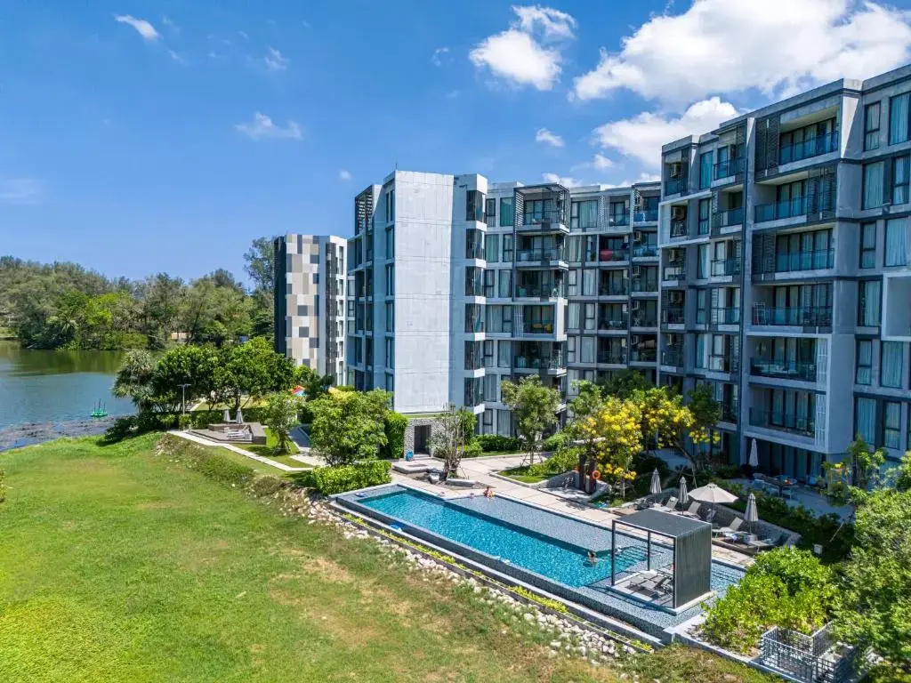 Lakeview 1BR – Laguna Beach Apartments