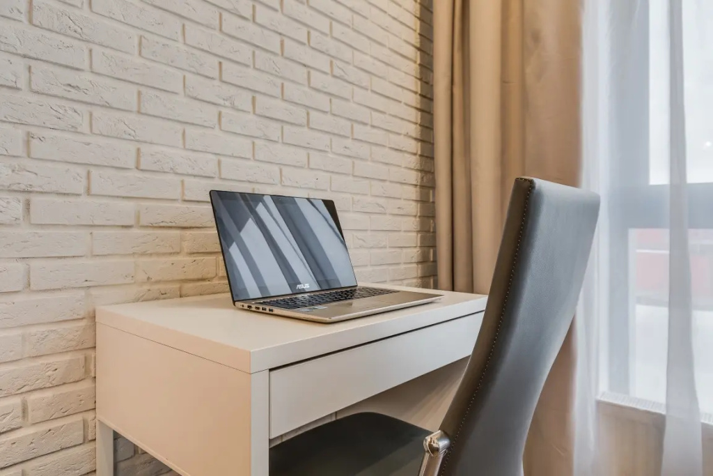 Апартаменты Улучшенные с Балконом и Видом на Парк Business Apartments — фото