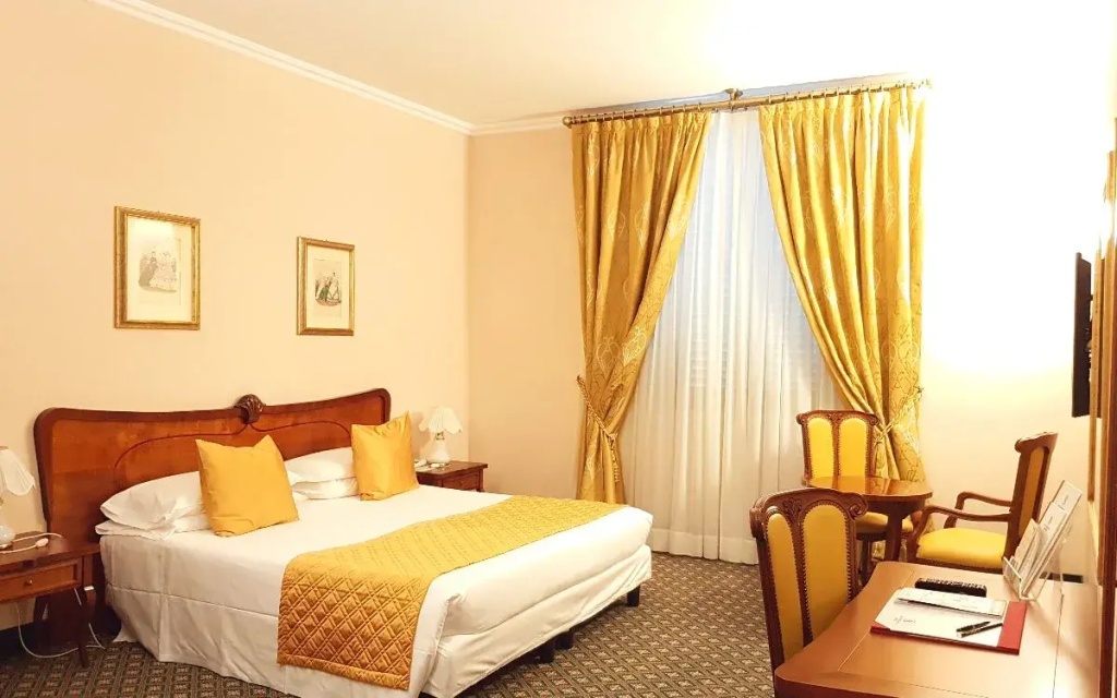 Classic Triple room