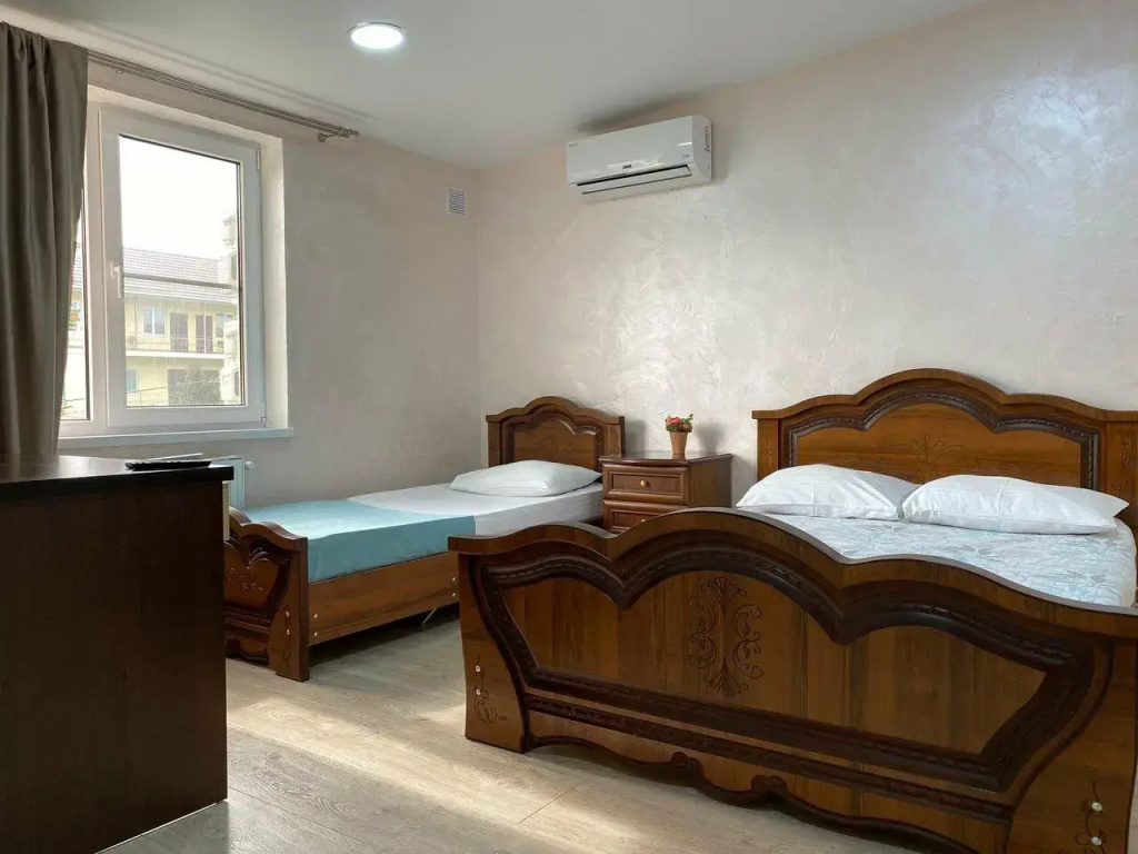 Economy Triple room
