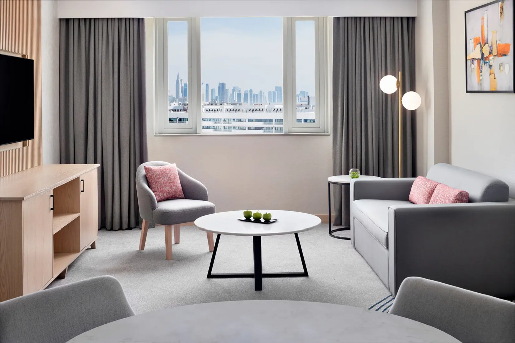Двухместный люкс c 1 комнатой (двуспальная кровать) в Crowne Plaza Dubai Jumeirah an IHG Hotel
