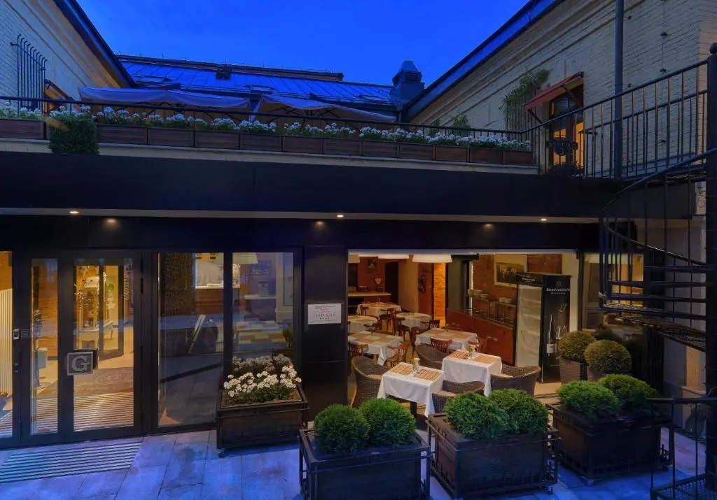 Отель Графский