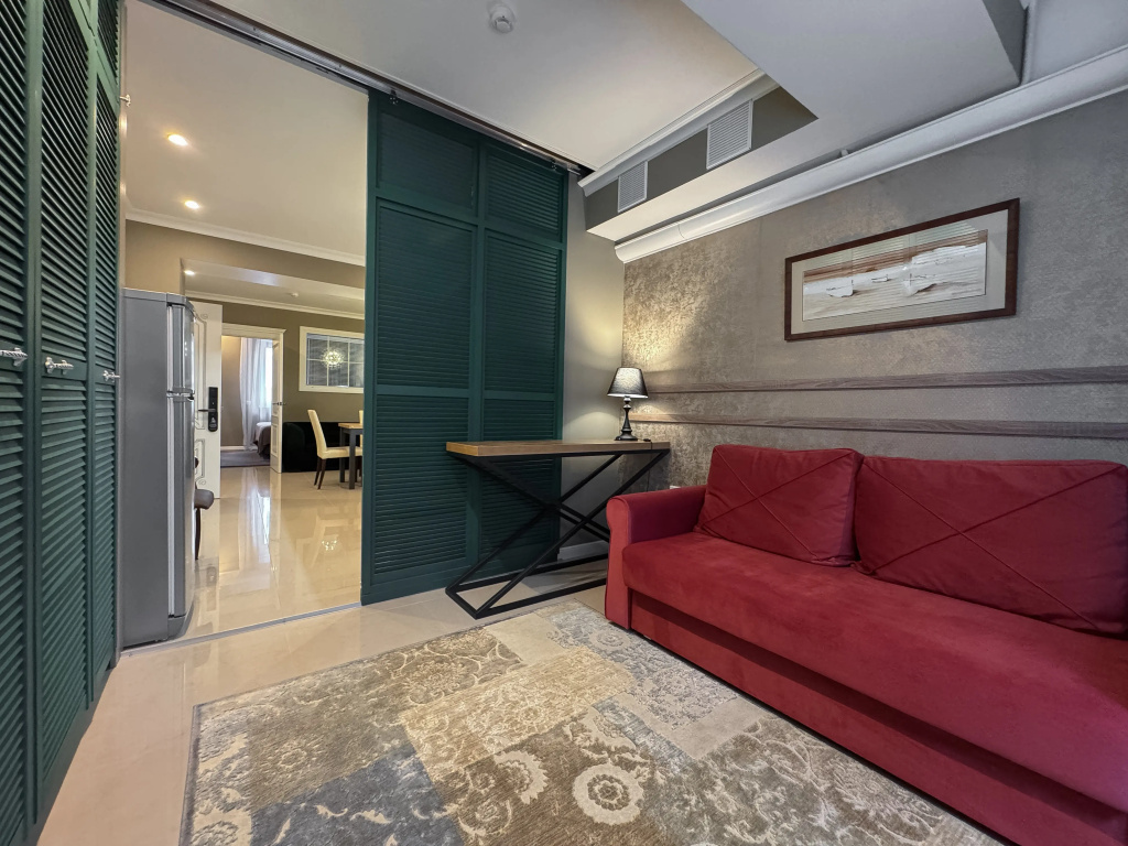 Double Suite with courtyard view (full double bed)