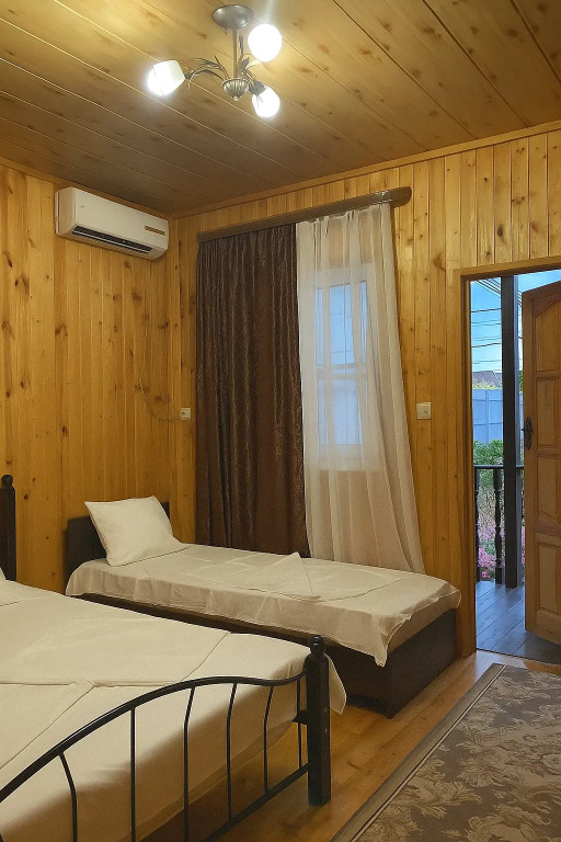 Трёхместный коттедж с красивым видом из окна в Delis