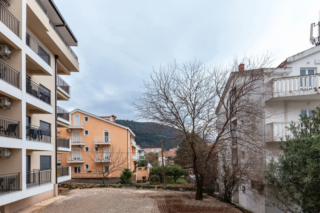 Warm-coloured stylish Apartments