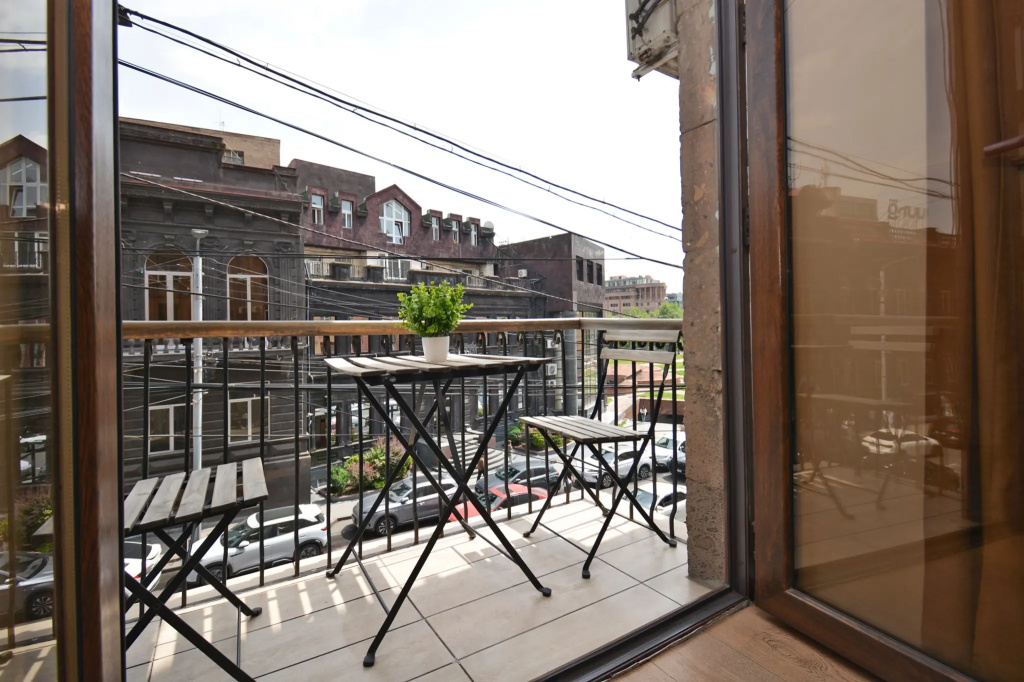 Nalbandyana 7 Apartments
