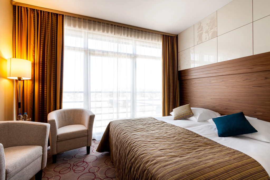 Double room (full double bed)