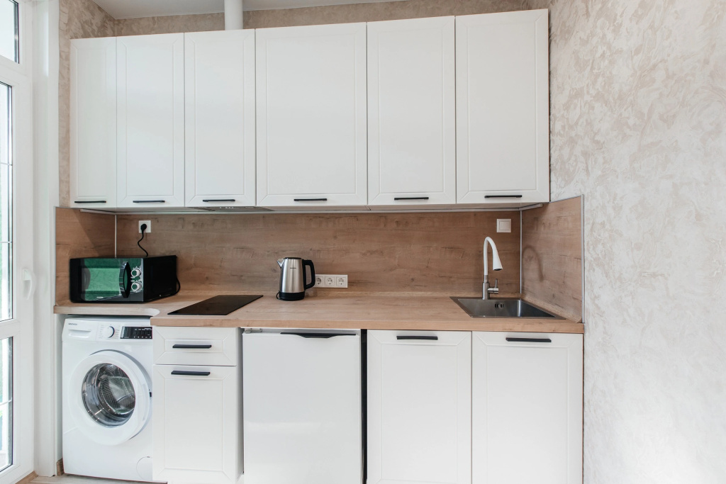 Отель Апартаменты Red Apartments Арт Лайт Шанель в Сириусе