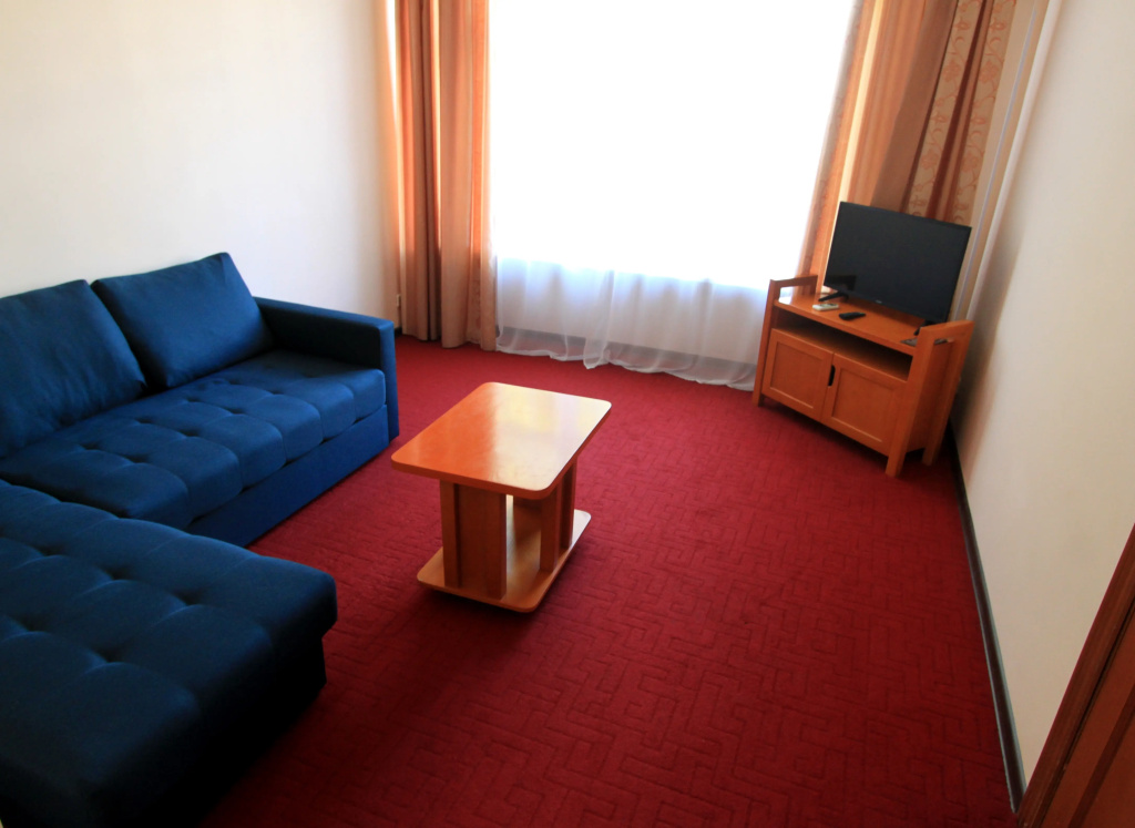 3 Bedrooms Suite with balcony