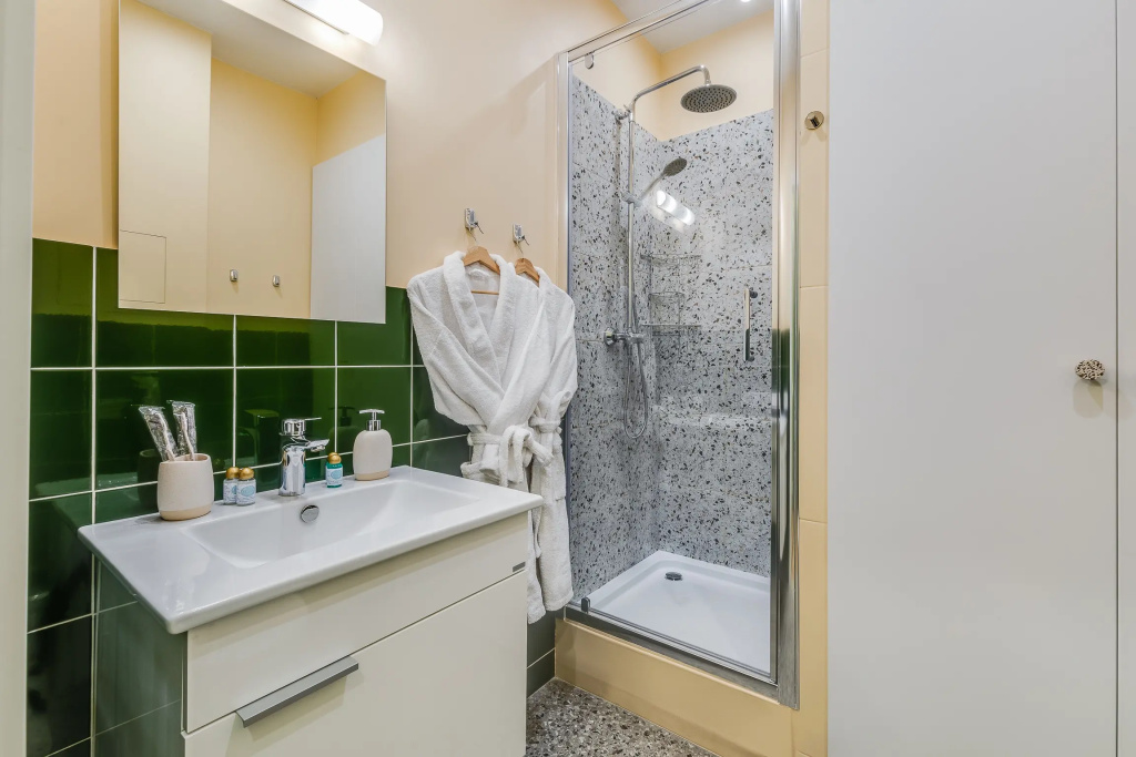 Отель Апартаменты Двухкомнатные Около Парка и Метро Business apartments в Москве