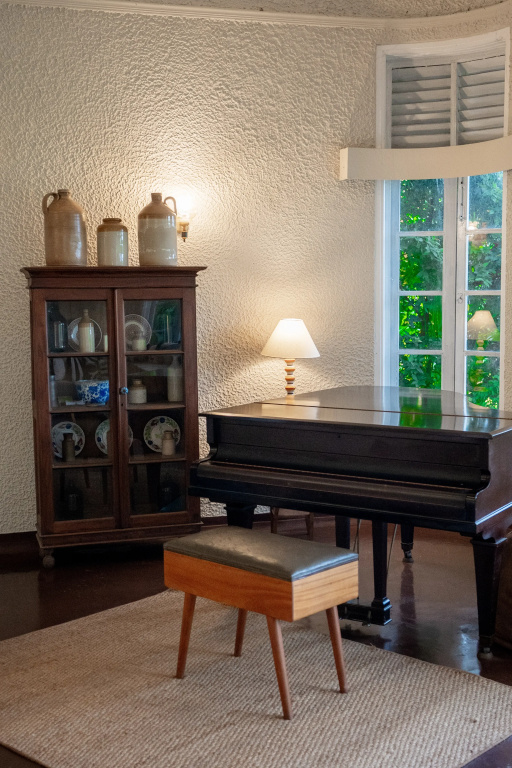 Castle Hill Bungalow Boutique Hotel
