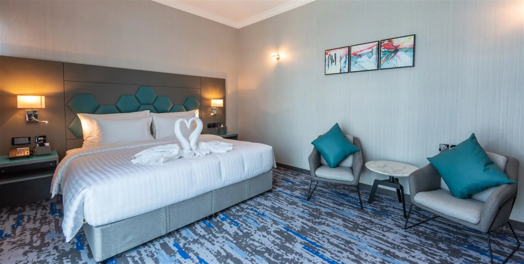 2 Bedrooms Suite with city view
