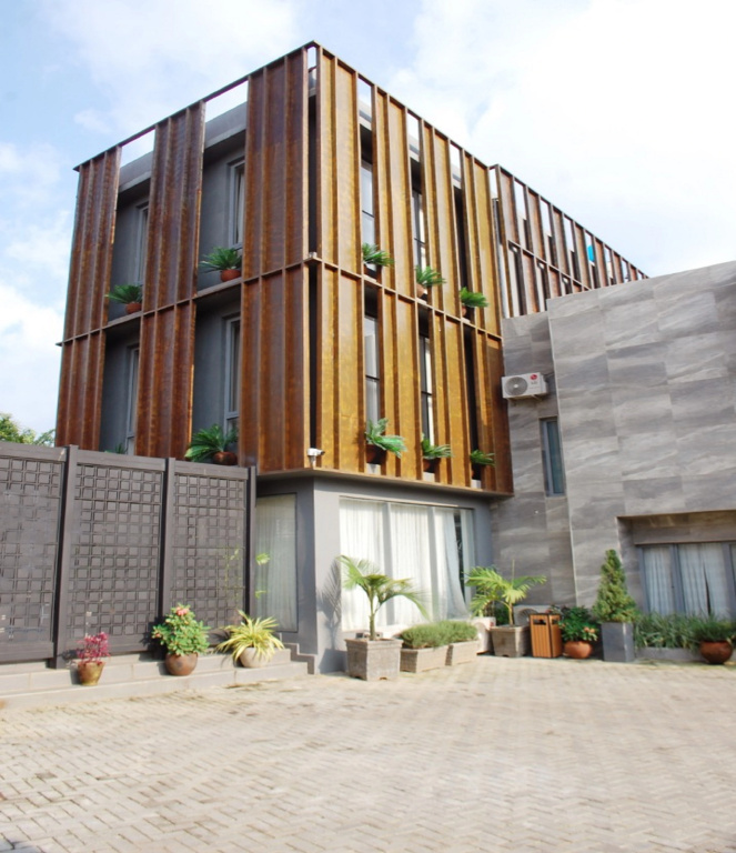 Iris Boutique Hotel