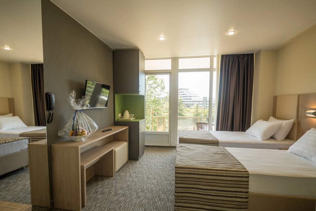 Двухместный номер Standard с балконом 2 отдельные кровати в Бургас