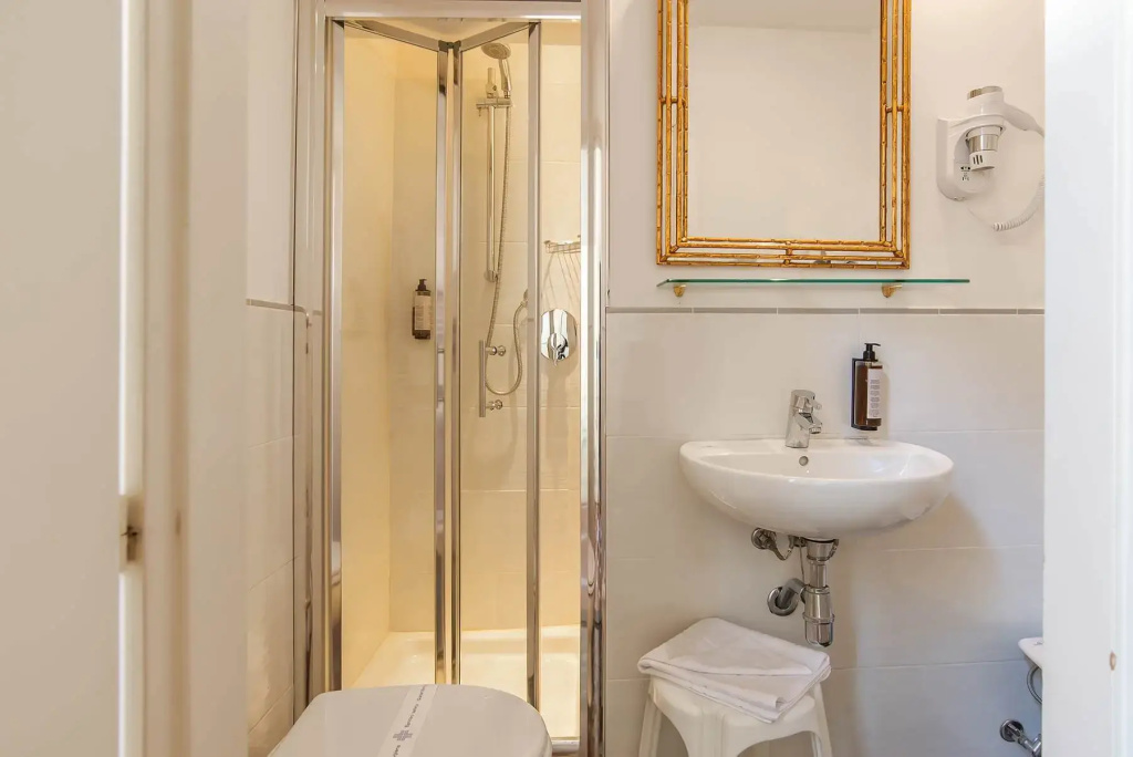 Classic Single room