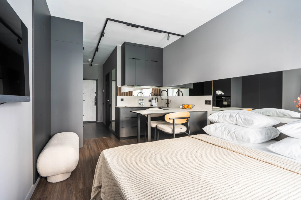 Отель Апартаменты 3Roomz с бассейном и спортзалом в Сестрорецке