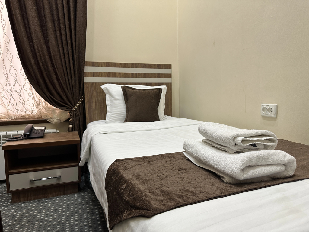 Standard Single room with view