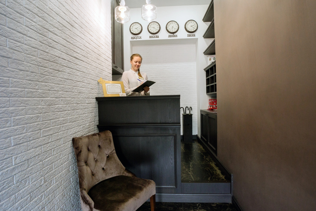 Lobby & Reception