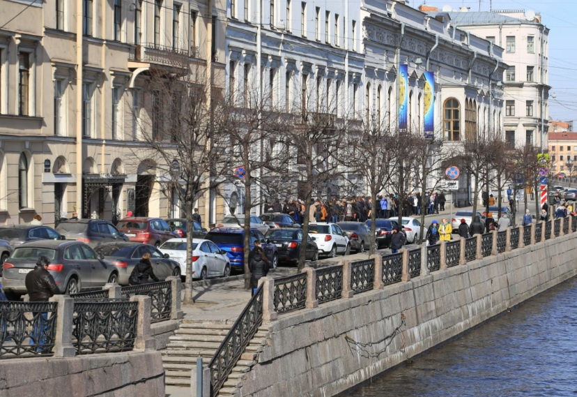 Апартаменты 4 У Старокалинкинского моста — фото
