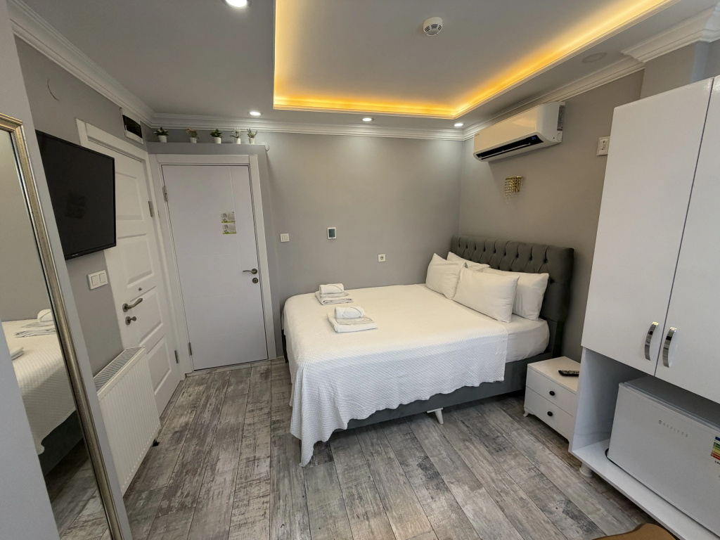 Economy Double room (full double bed)