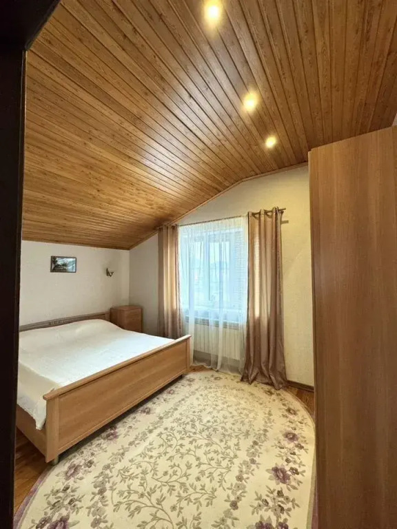 Шестиместные апартаменты с балконом в Гостевой дом