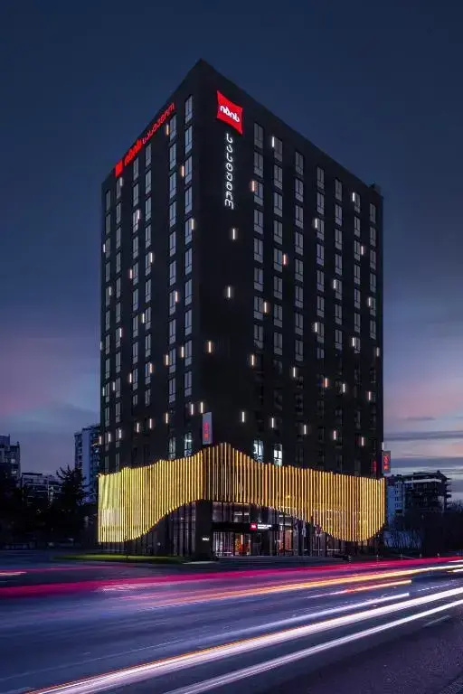 Hotel Ibis Tbilisi City - Новый Отель — фото